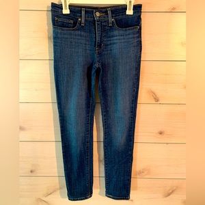 Levi’s 311 Shaping Skinny, Size 27